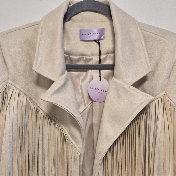 Wisteria Lane Faux Suede Cropped Fringed Jacket Beige Woman’s Sz M NWT - Picture 4 of 14